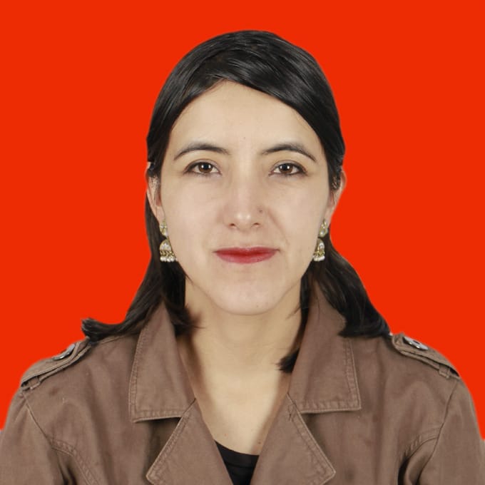 ANA LAURA CAMACHO